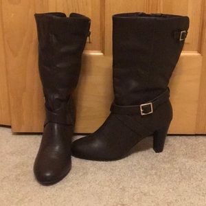 Faux leather brown heel boots